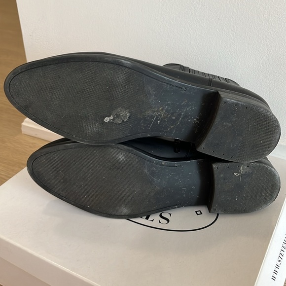 Steve Madden Black Leather Bootie for Fall. Like new! - Picture 5 of 5